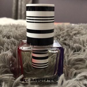 BALENCIAGA • Florabotanica